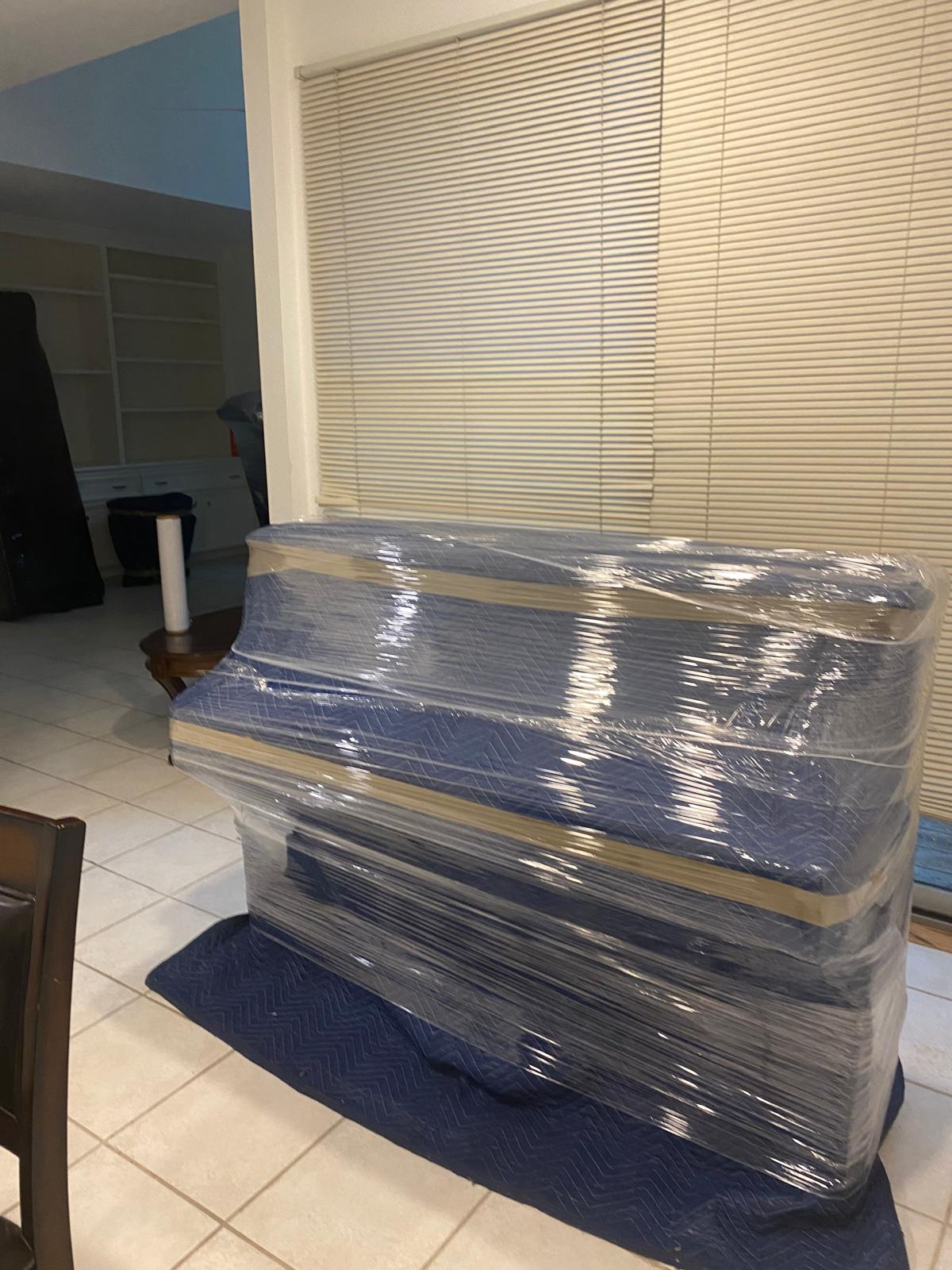 Bayou Movers careful local moving crew in Houston